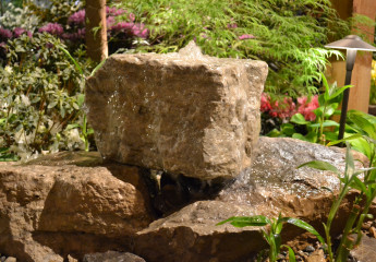 2015 Garden Show Pondless water feature