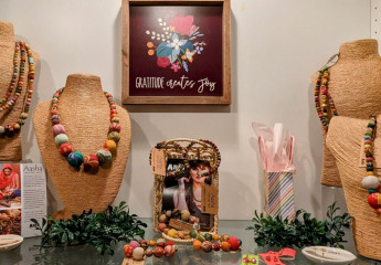 Oakland INSIDE & OUT - Ladies Jewelry