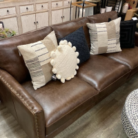 Oakland HOME - Spring - Leather Sofa